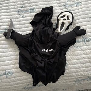 Ghostface pet costume
